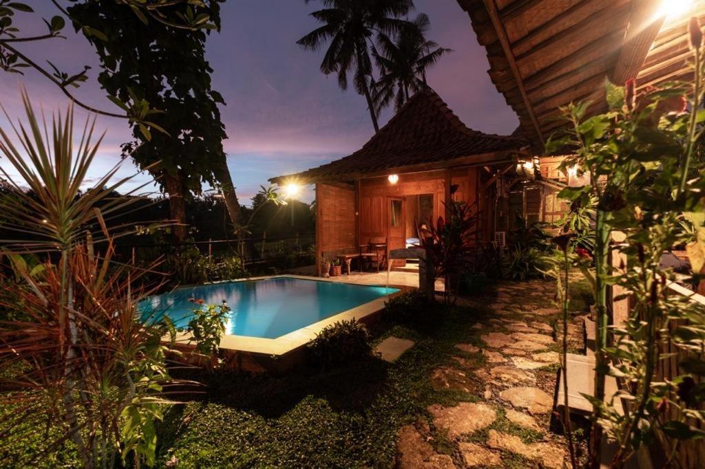 Villa Nextdoor Nature Yogyakarta Bantul Exterior foto